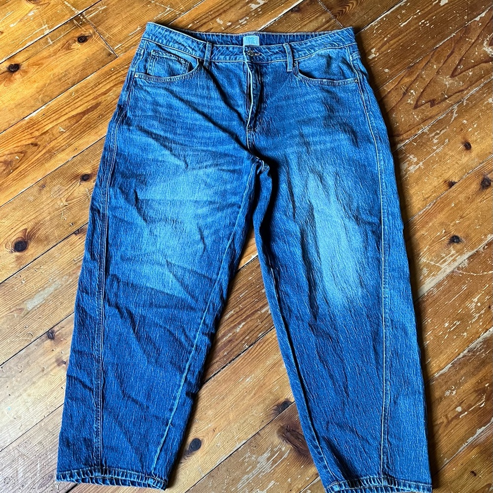 Time & Tru Barrel Jeans